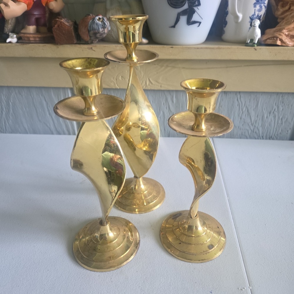 Vintage Graduated Spiral Brass Gold Tone Candles Holders Gatco Set Of 3